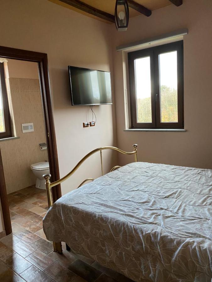 Capranica Le Case Di Nonna Gina מראה חיצוני תמונה